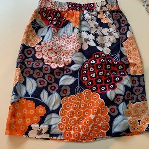 Boden electric waist skirt great condition size2R

M